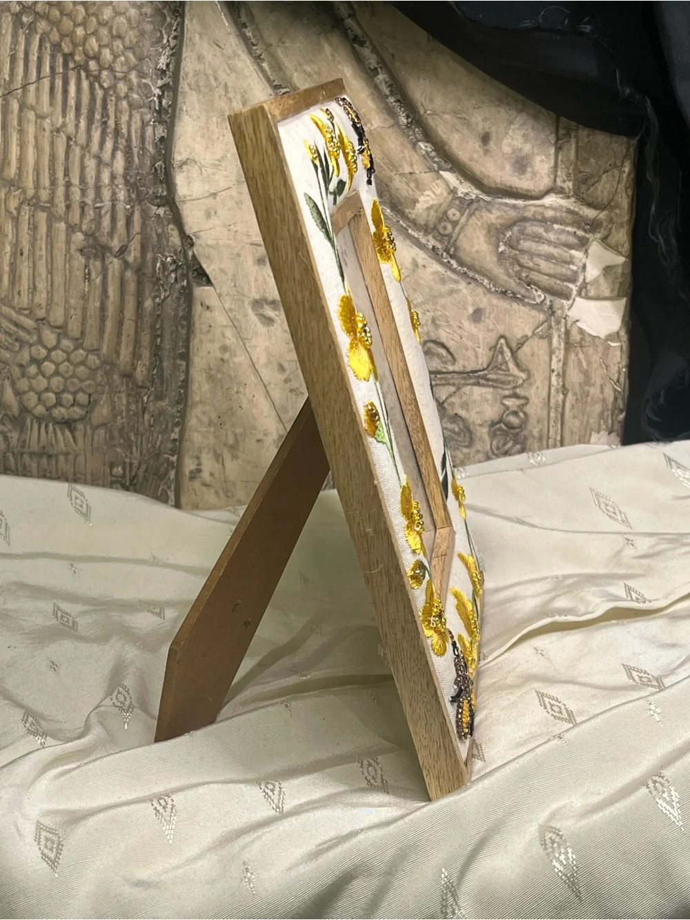 Handcrafted Embroidered Beaded Flower & Bumblebee 4”x6” Photo Picture Frame